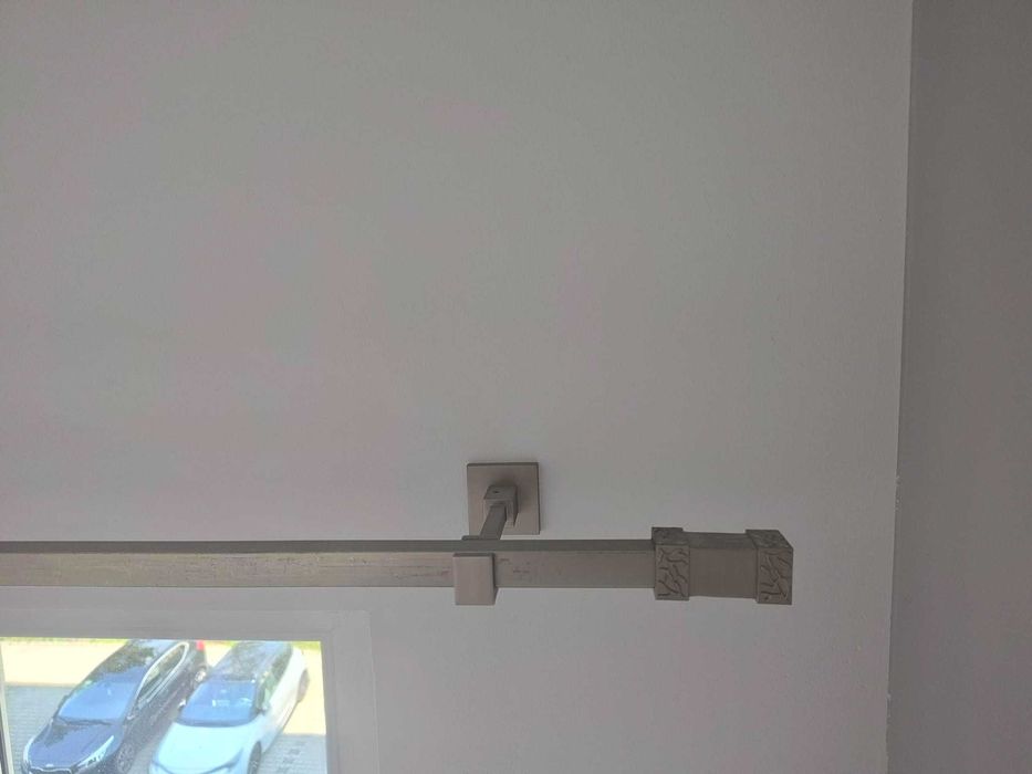 Karnisz 240 cm + wsporniki + końcówki