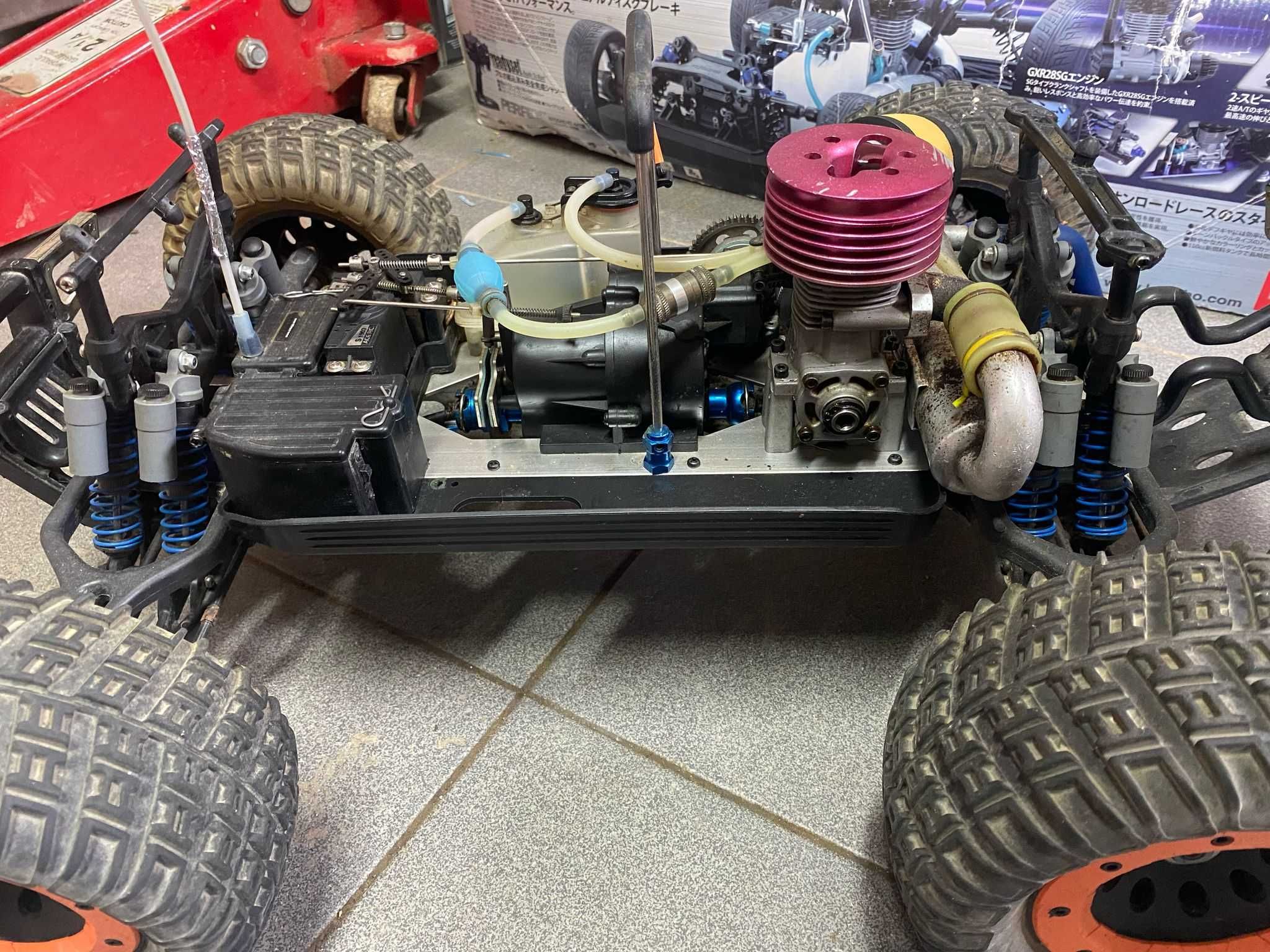 RC Thunder tiger s50