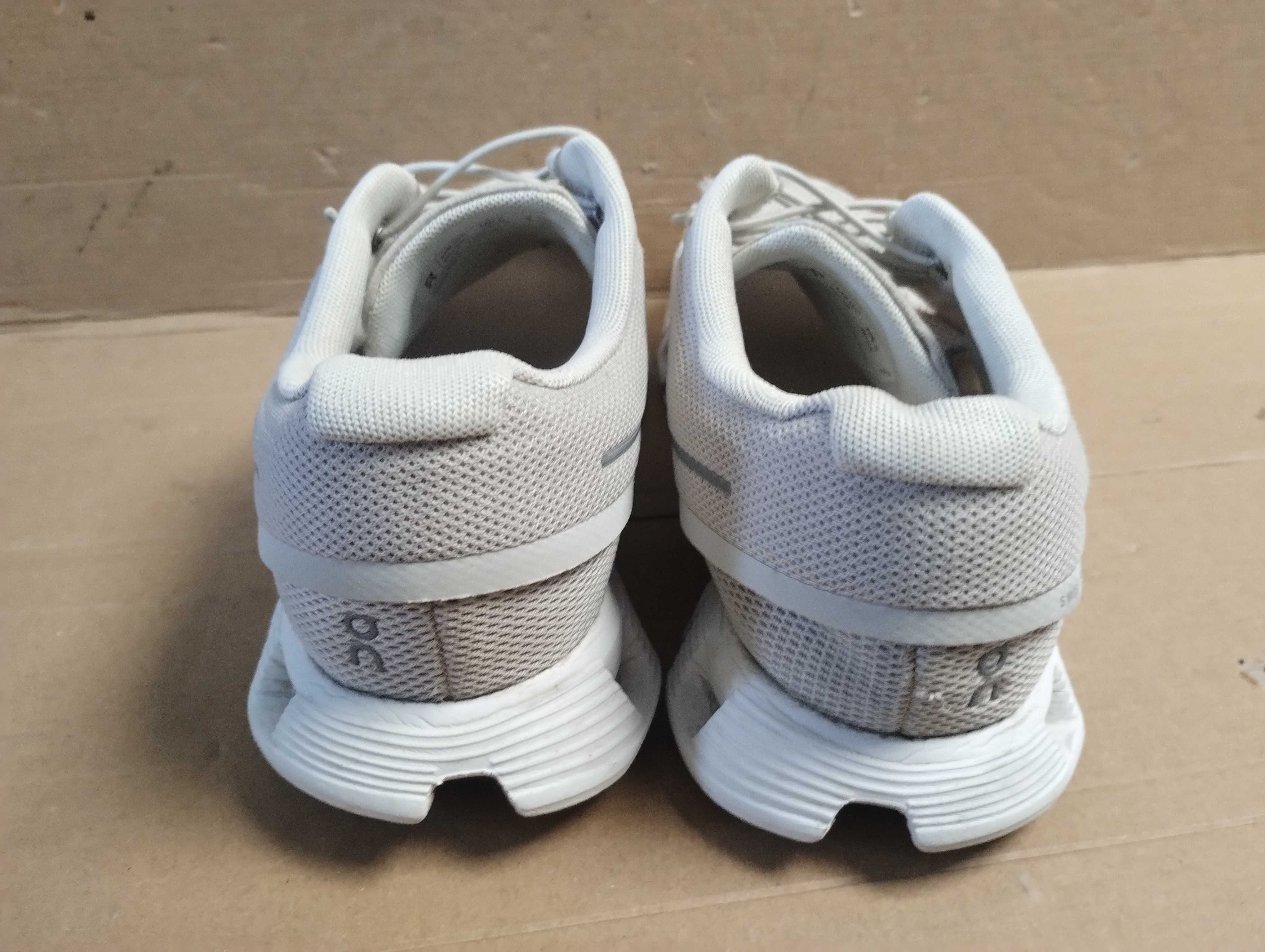 Buty do biegania biegowe ON Running Cloud 5 roz 38