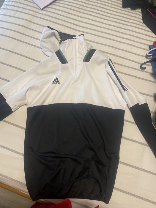 sweatshirt com capuz  adidas