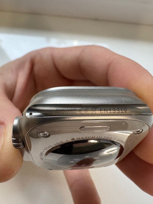 Apple Watch Ultra 2 Titanium 49mm + 3 ремінця