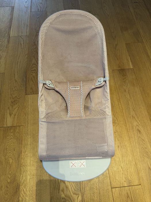 Leżaczek BabyBjörn Bliss Mesh