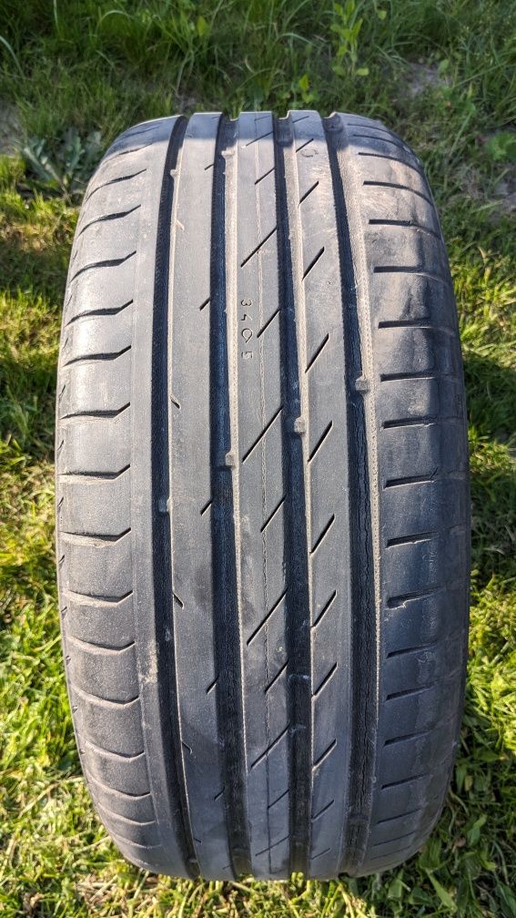 Opony Nokian 215/45/17 letnie para