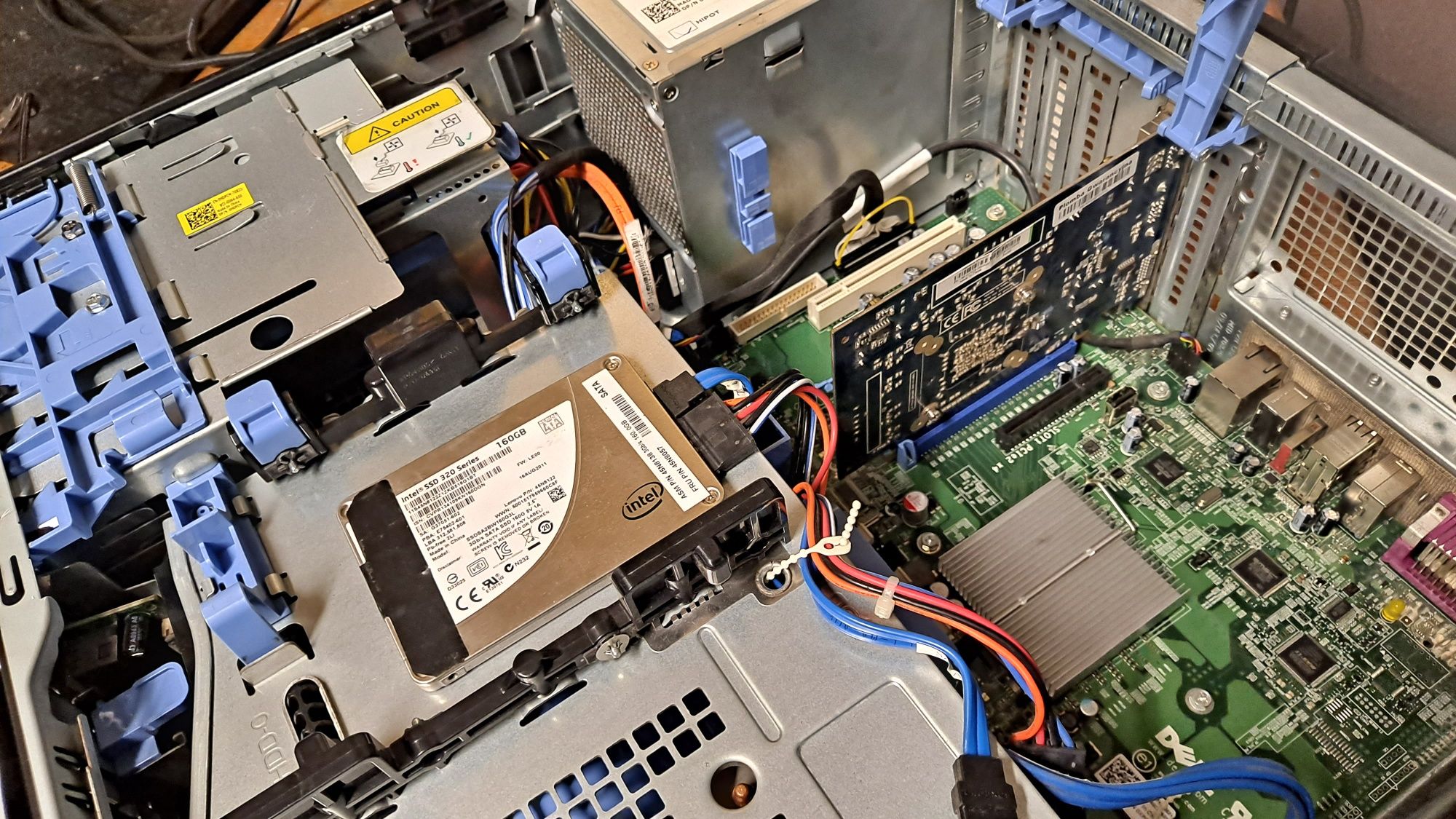 Komputer Dell Precision T3500 Xeon 6GB RAM 160GB SSD GF8500 DVD RW