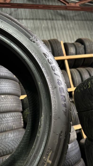 R17 235/45 GripMax SureGrip Pro Winter