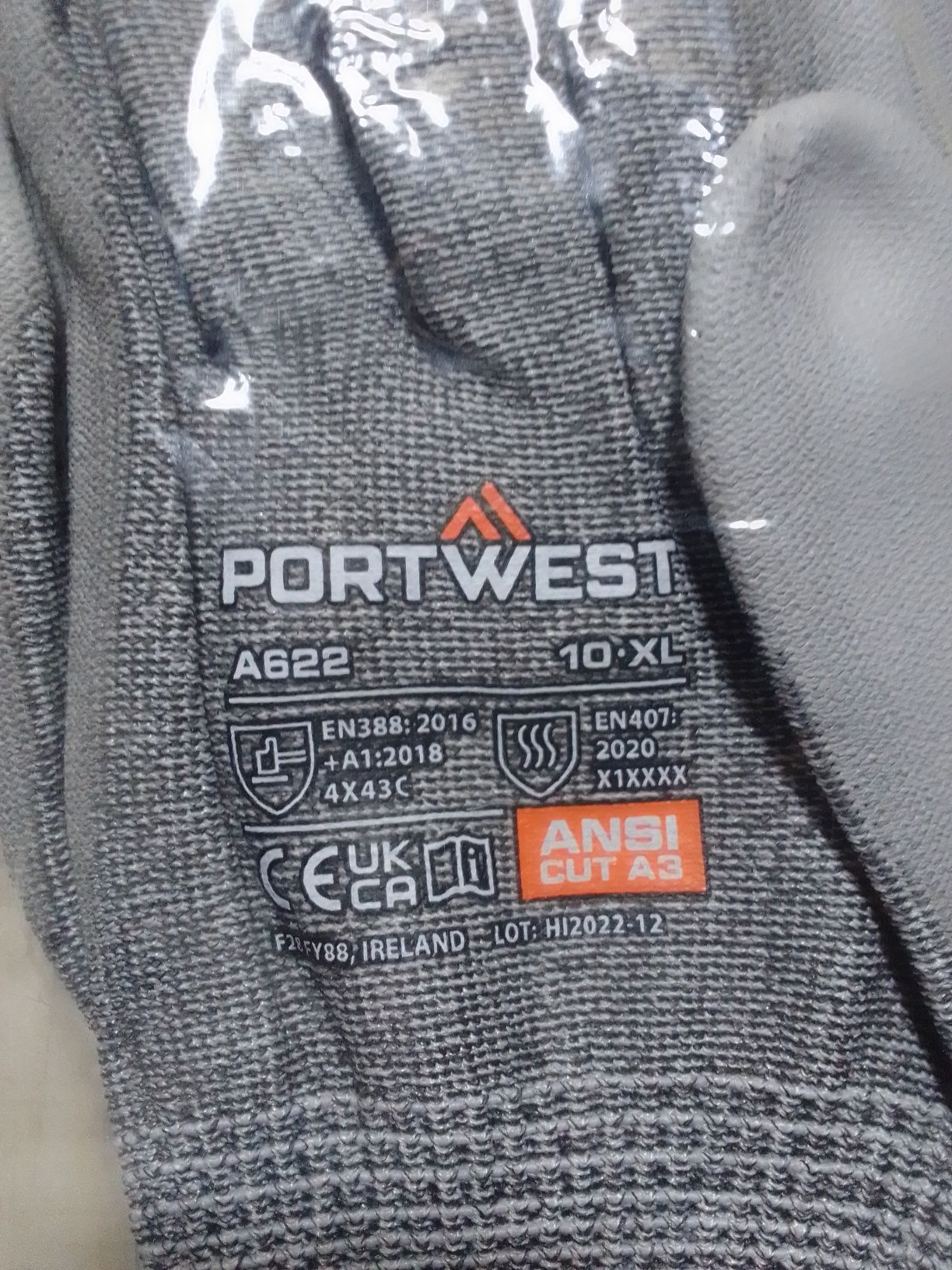 Продам перчатки рабочие PORTWEST с защитой от порезов