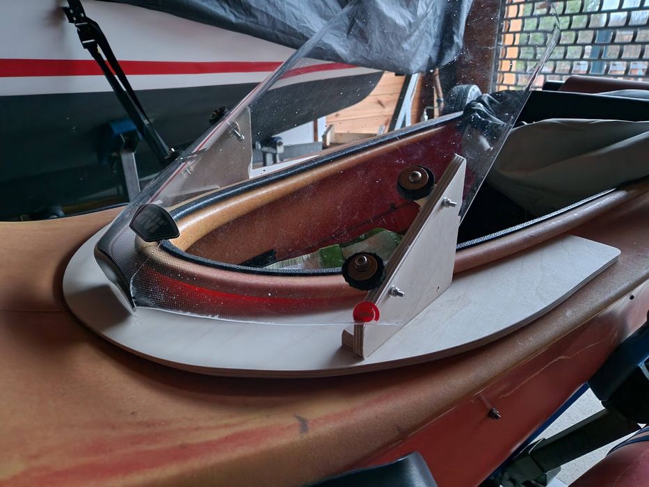 Żaglówka trimaran Windraider 16