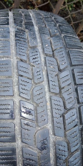 4 x Koła FORD   rozstaw 5*108 / opony  Zima