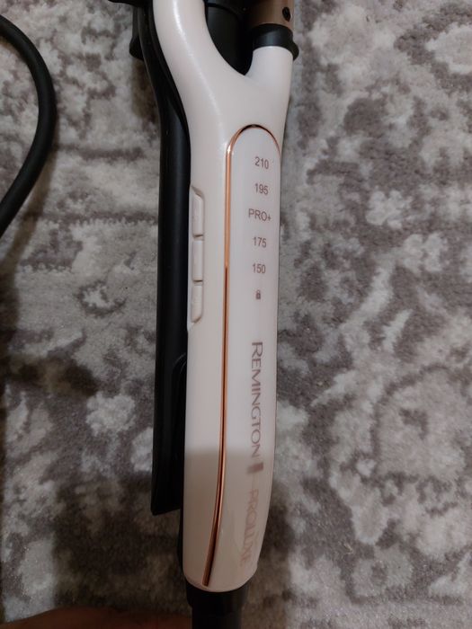 Ondulador REMINGTON 4 em 1 Proluxe CI91AW. Condições muito bom.