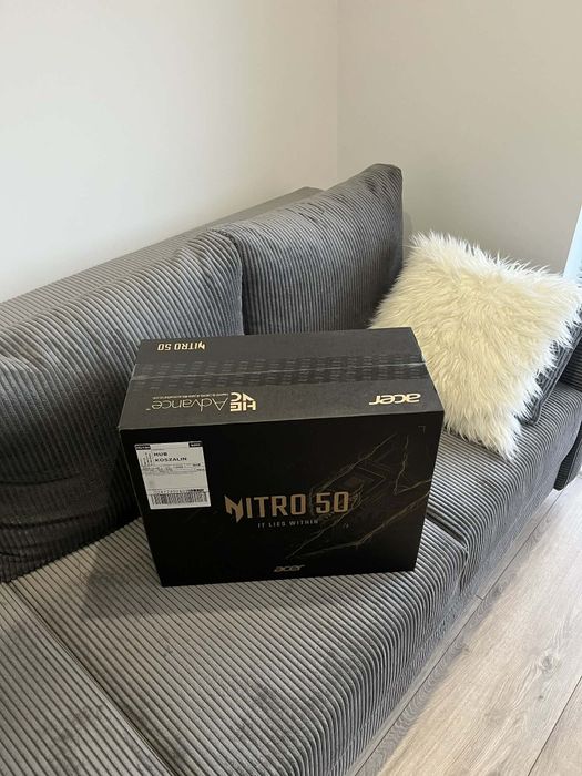 Nowy komputer acer nitro 50 i5 14400f rtx5060