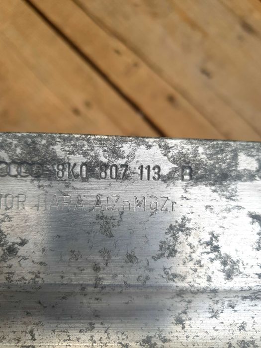 Усилитель бампера 8K0 807 113 B Audi Ауді A4 B8