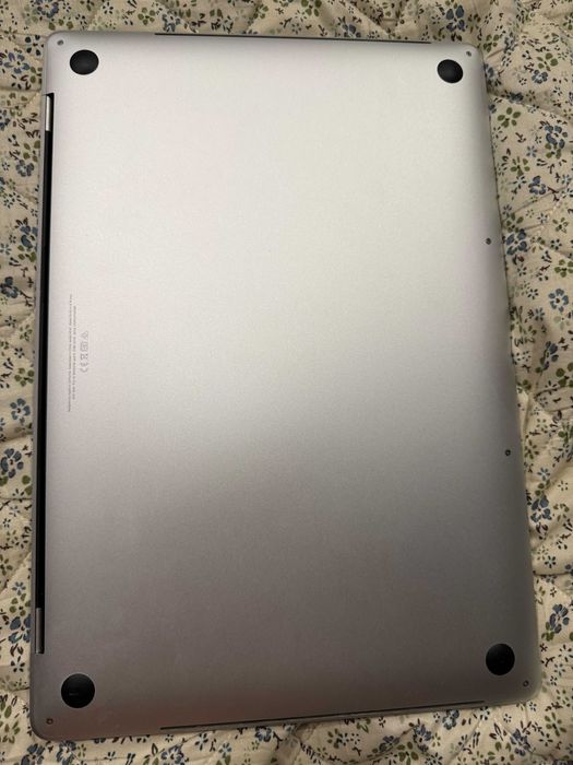 Apple MacBook Pro 16” 2019 i7/16Gb/512Gb