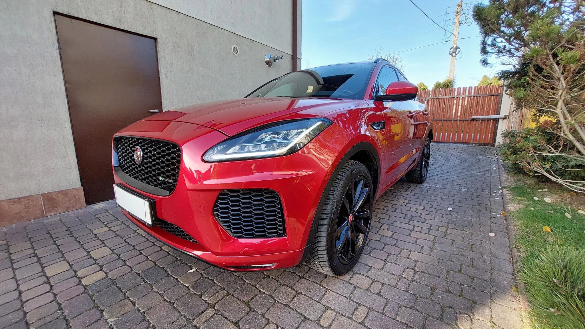 Jaguar E-Pace 2.0d150KM R_Dynamic S Full_Led Kamera Navigacja Skóra Zarejestrowany