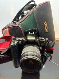 Lustrzanka Canon + obiektyw 28-80 mm + pokrowiec