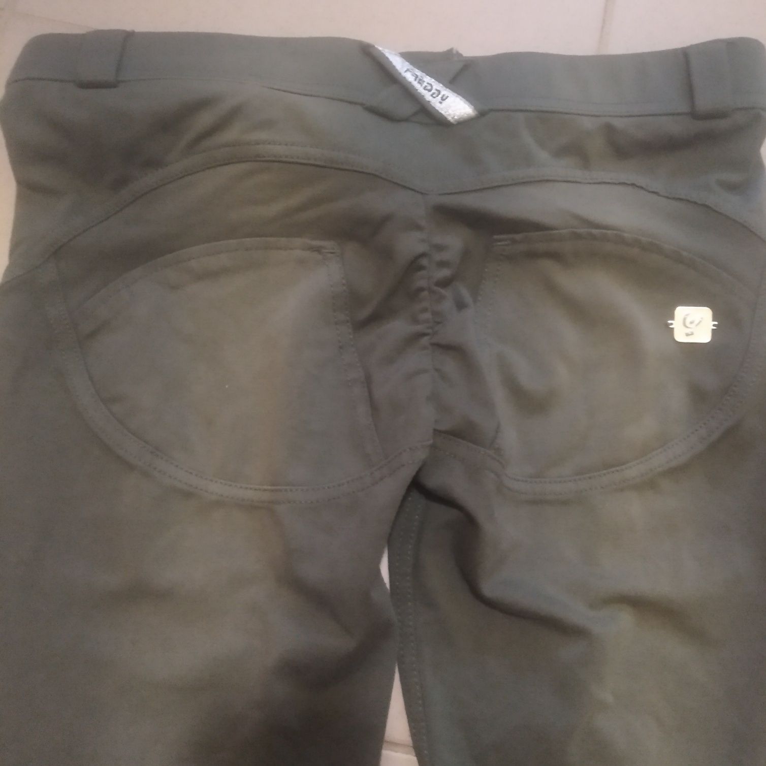 Legginsy Freddy rozmiar S khaki
