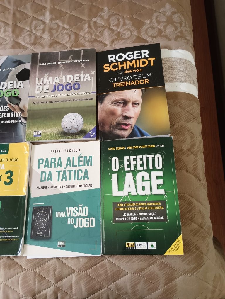 Livros sobre treinadores e tácitas de treino