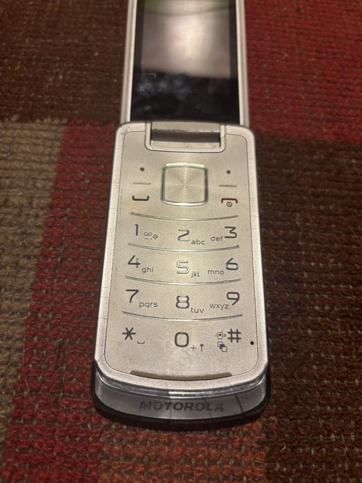 Telefon Motorola RAZR² V9
