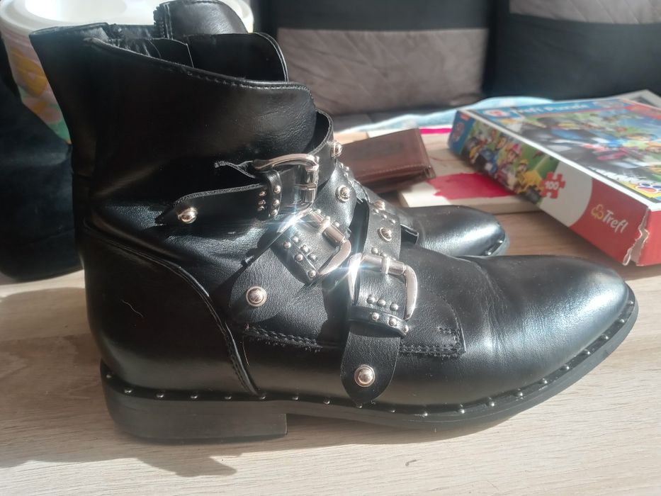 Botki damskie rozmiar 38 stan bardzo dobry