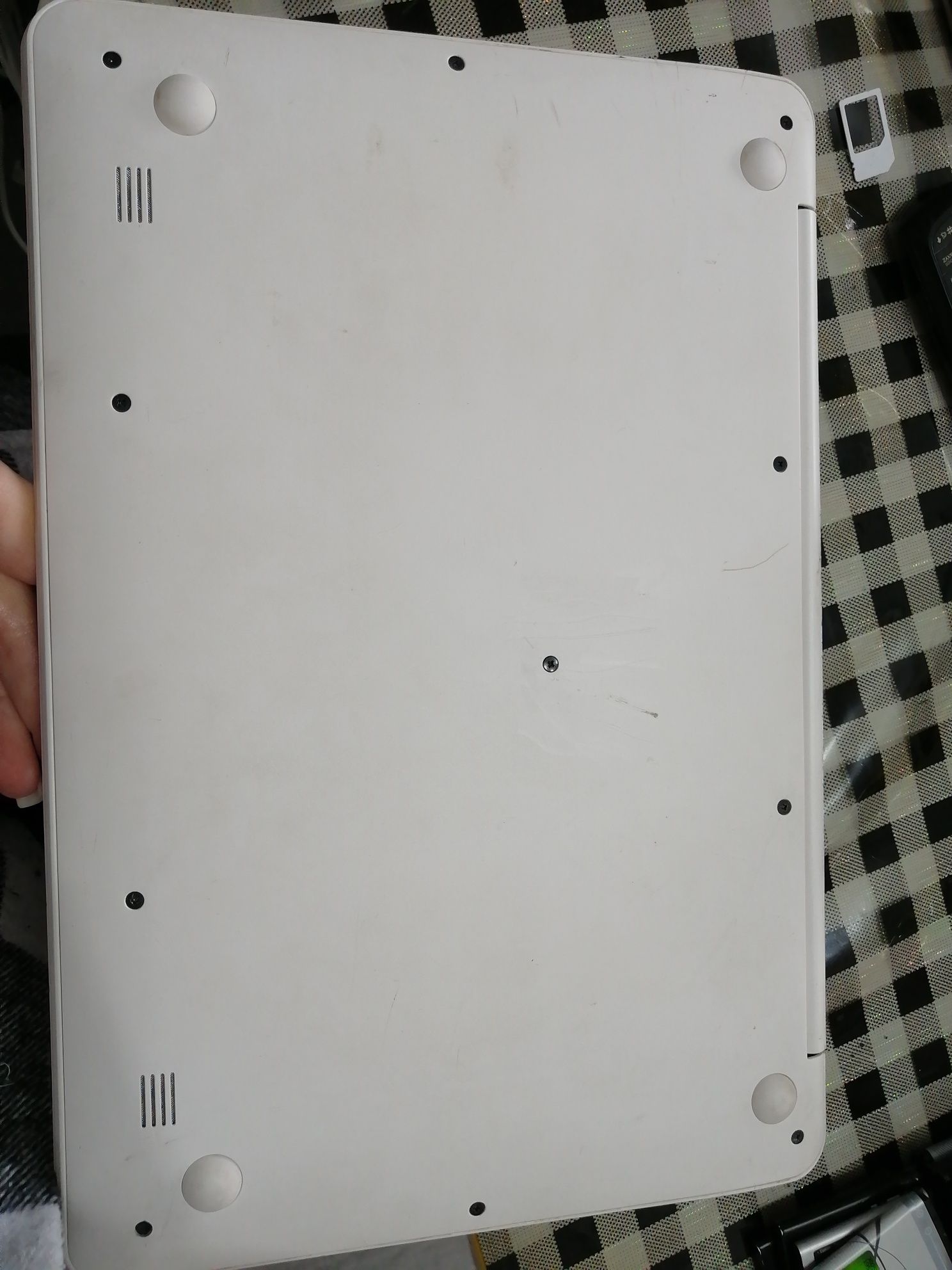 Ноутбук BRAVIS NB133 на запчасти