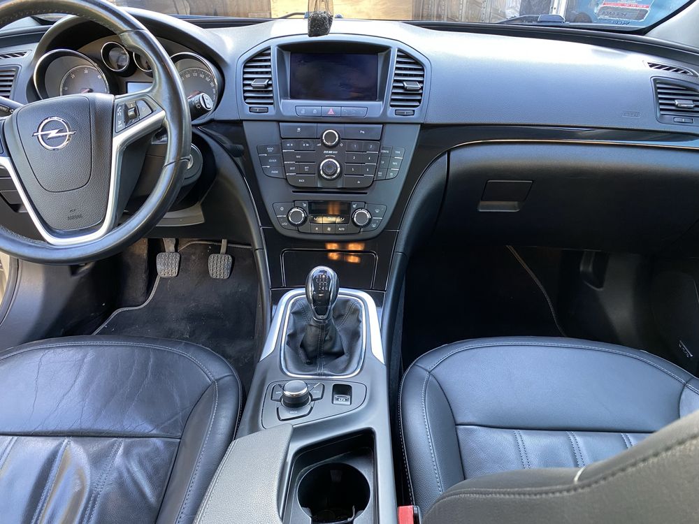 Opel Insignia 2.0 CDTi 160km, wersja Cosmo
