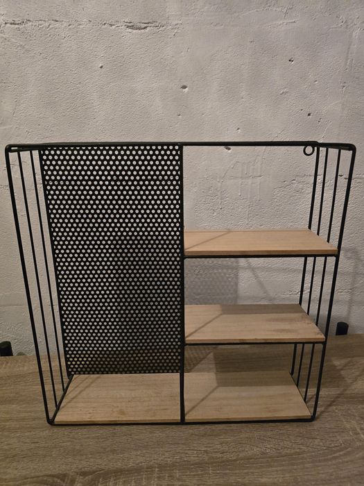 Metalowa półka do powieszenia