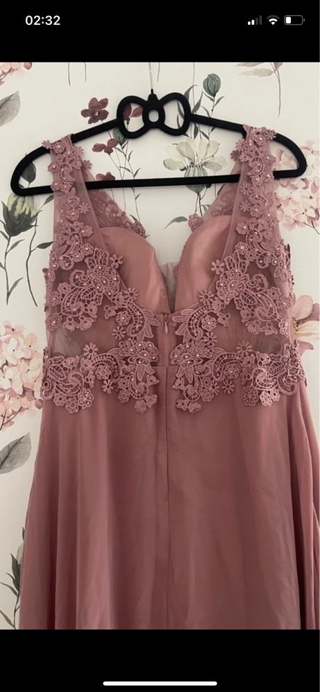 Sukienka dluga rozowa elegancka