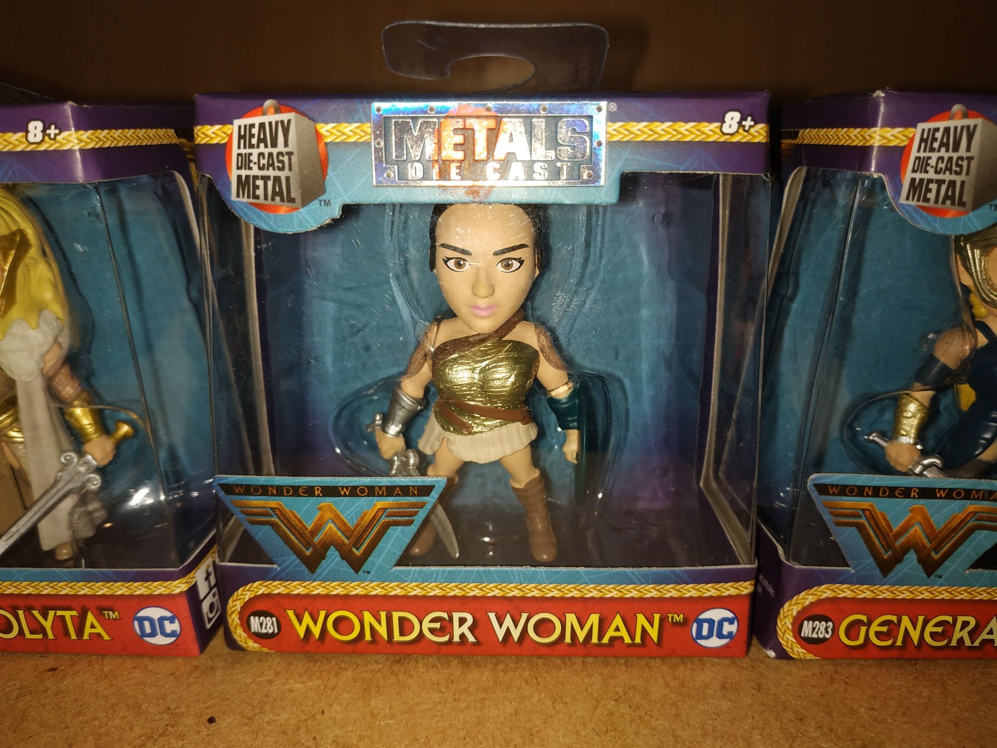 Wonder Woman - DC - Metal Die Cast - Figurki kolekcjonerskie