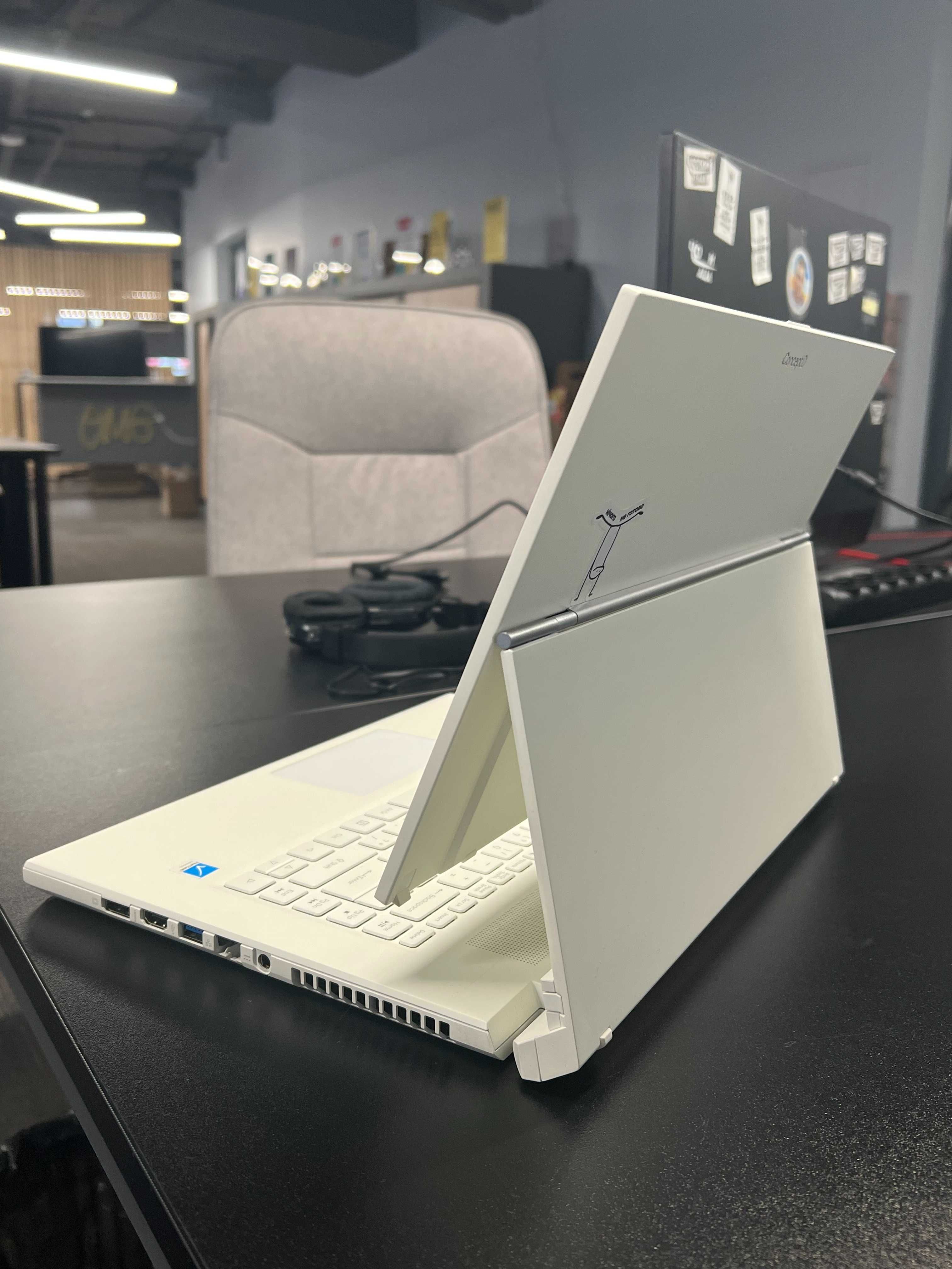 Acer ConceptD 7 Ezel CC715-72P 15.6" IPS i7-11800H 64GB RTX A3000