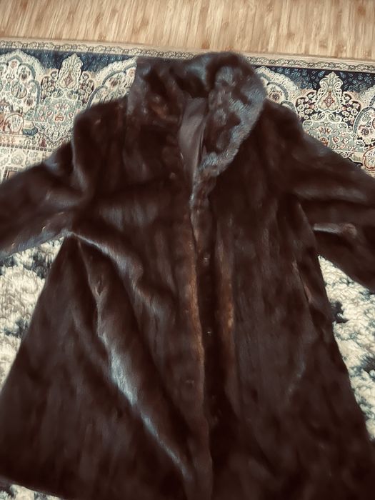 Стильна гарна норкова натуральна шуба