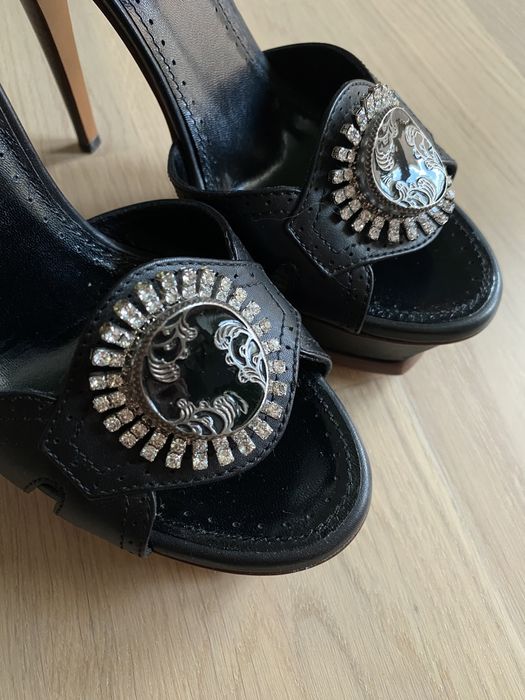 Босоніжки YSL