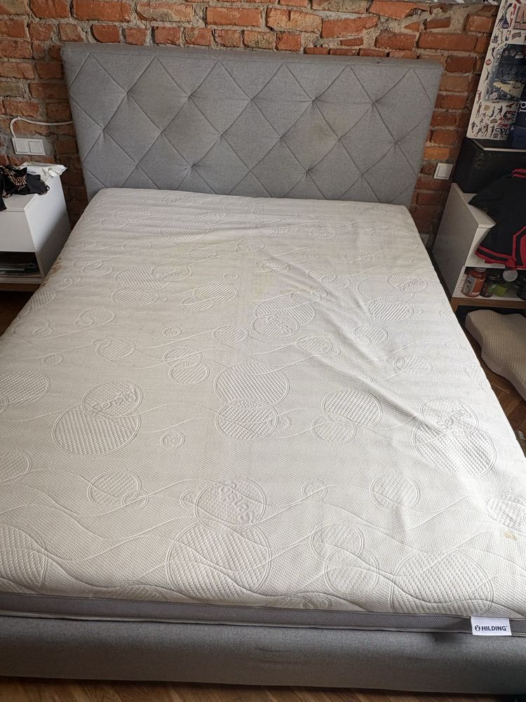 Tapicerowane łóżko NAP z materacem HILDING 160 x 200