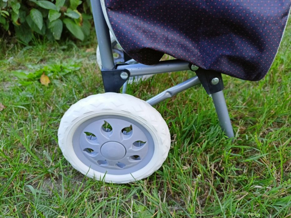 Solidny wózek zakupowy z torbą