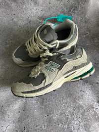 Кросівки New Balance 2002r