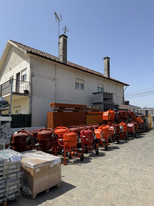 Betoneira Sirl 200Lts nova