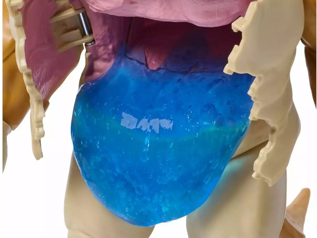 Figuras Superman e Kaiju Slime Battle