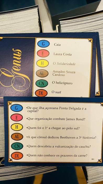 Jogo de Tabuleiro Trivial Persuit