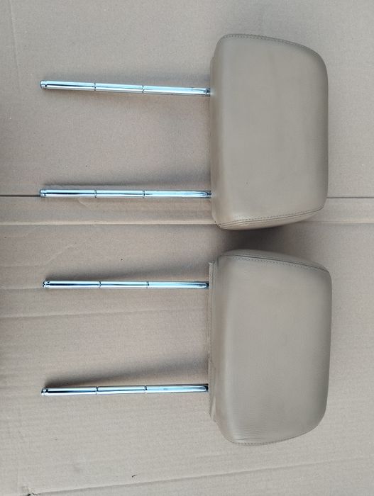 BMW E36 CABRIO zagłówki komplet beżowe od kanapy tył oparcie