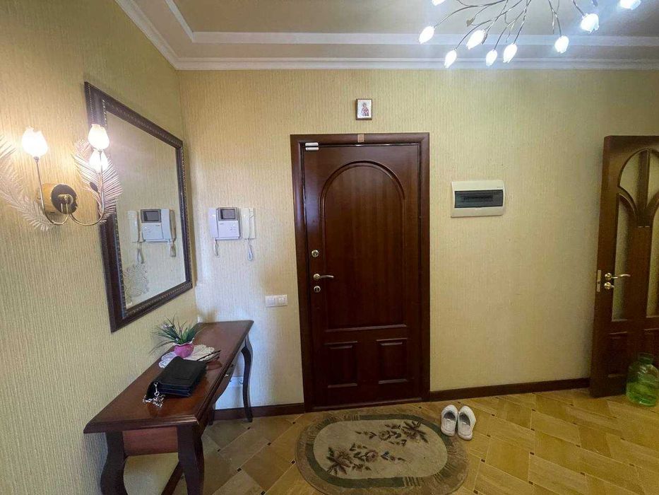 З 1.12 Оренда 2к квартири на Соборності України 208А/ дружби народiв