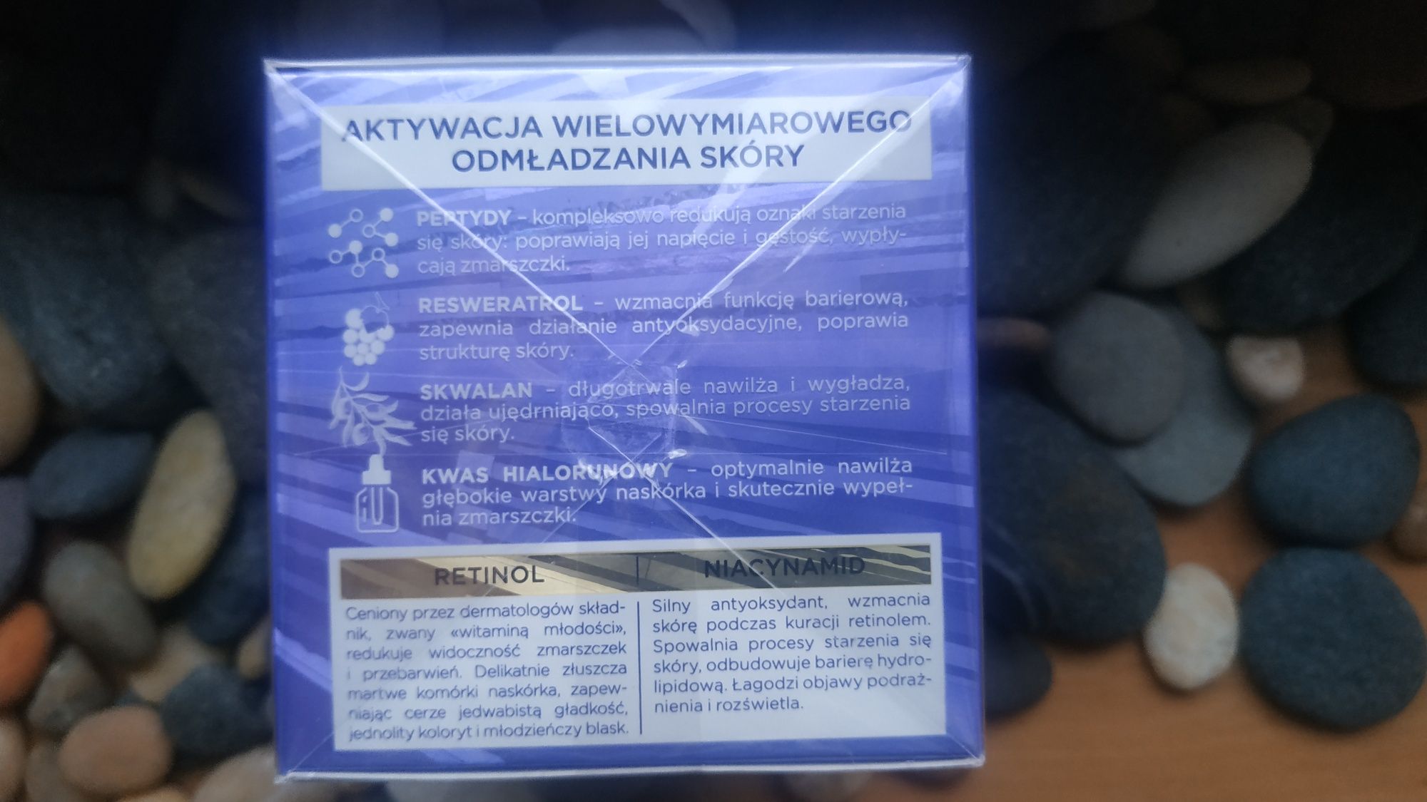 Ultrabogaty krem modelujący owal twarzy 60+