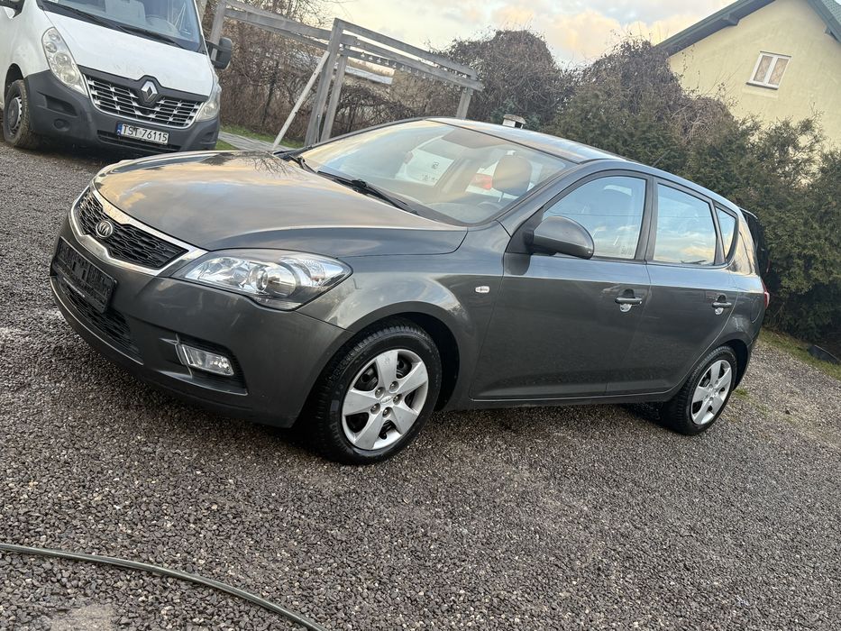 Kia ceed 1.4i lift klima abs esp oplacony