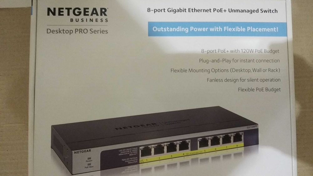 NETGEAR GS108PP-100EUS некерований гігабітний комутатор