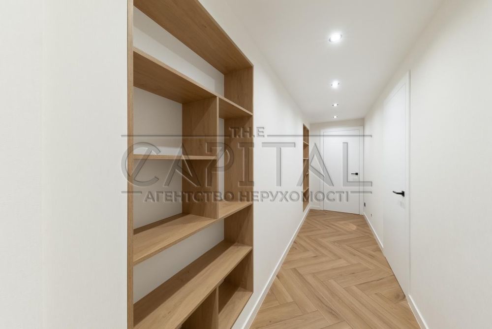 Продаж 4-кімнатної квартири 109м2 в центрі Києва вул. Антоновича