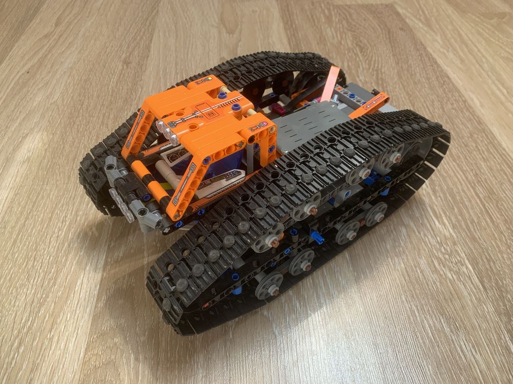 Lego Technic машина-трансформер на дистанційному керуванні