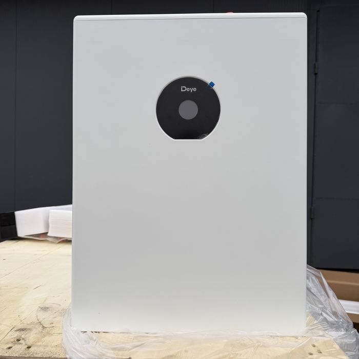 Акумулятор Deye SE-F5 Pro-C LiFePO4 51.2V/100AH, 5.12 kWh (з дисплеєм)