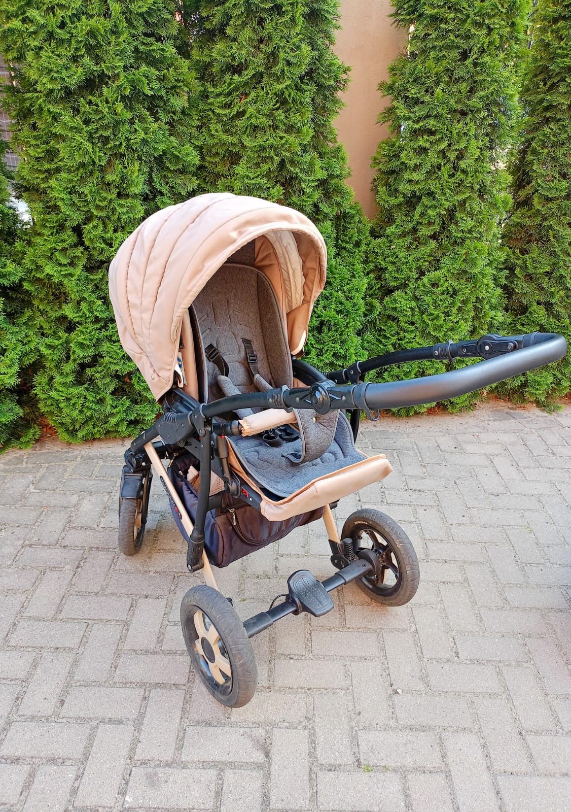 Wózek Camarelo Sevilla 3w1, nosidełko Cybex