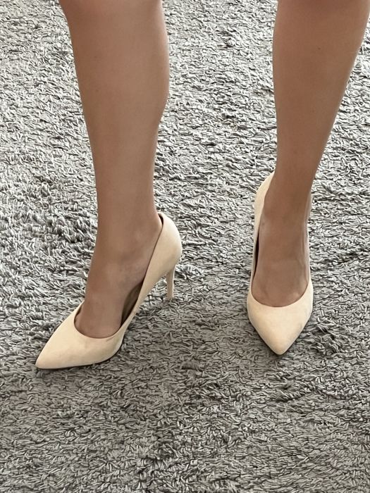Sapatos salto-alto bege Bershka - 39