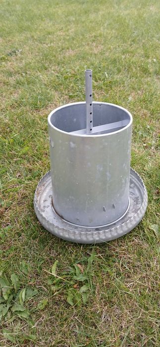 Karmnik dla kur ocynkowany