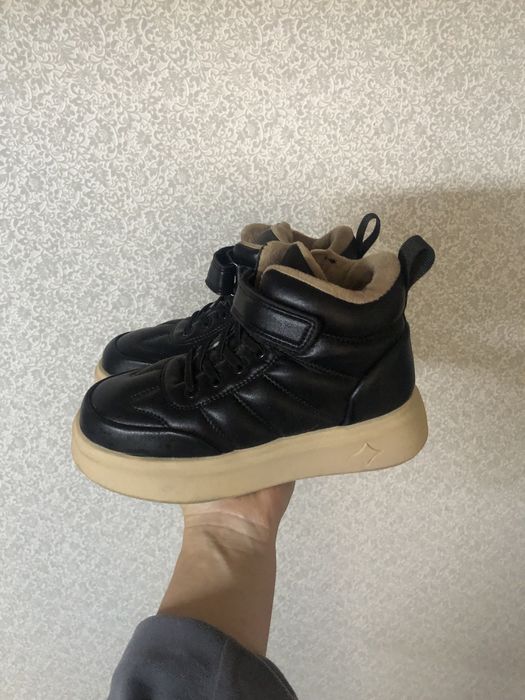 Хайтопи,утеплені кросівки,черевички демісезонні