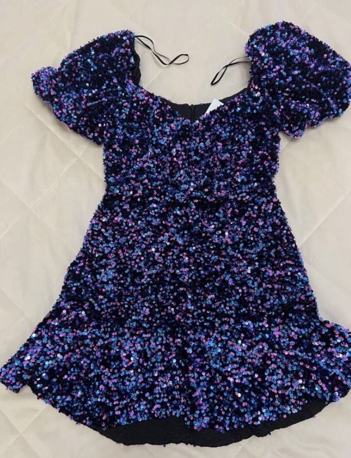 Платье с пайетками Zara