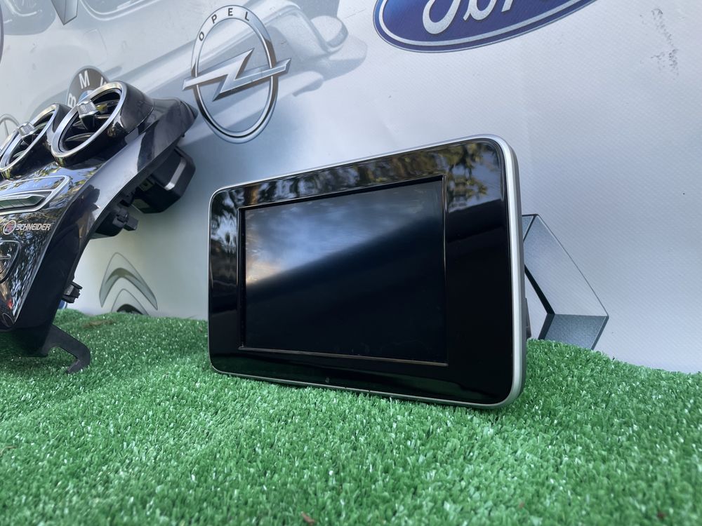 Центральная консоль W205 магнитола климан Mercedes C220 C320